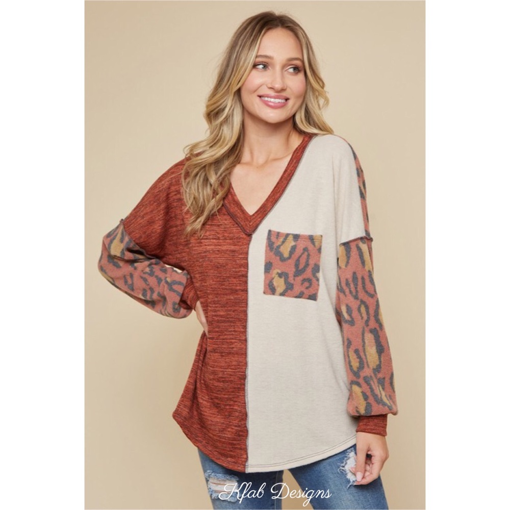 ❤️LAST 2! V Neck Super Soft Leopard Rust Color Block Top! - Picture 3 of 8